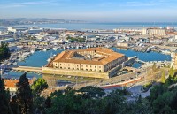 Continuam apoi catre Ancona – un oras-port vibrant care ofera o combinatie unica de istorie, cultura si frumusete naturala