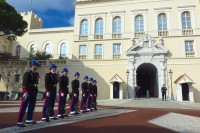 veti putea vizita Palatul Princiar sau Muzeul Oceanografic si veti descoperi traseul circuitului de Formula 1.