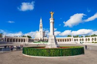 Prima oprire in aceasta zi este in Fatima