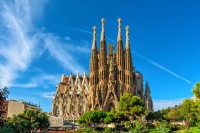 continua cu vizita exterioara la Sagrada Família - opera maestra a lui Antoni Gaudi