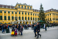 pentru vizitarea renumitei Piete de Craciun de la Schonbrunn.