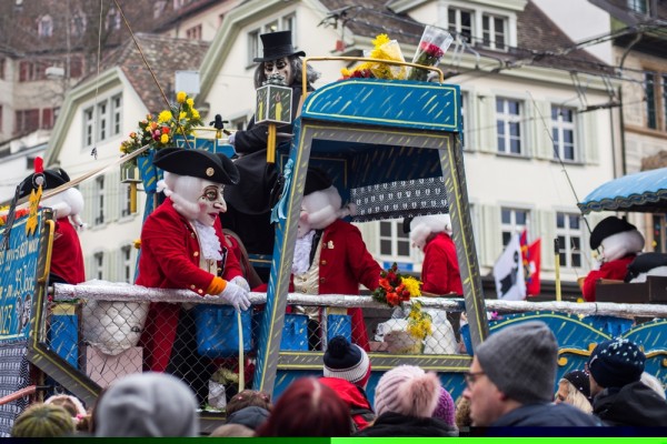 Bucurati-va de spectacolul ce il ofera Carnavalul de Basel.