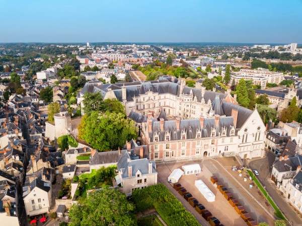 Urmatoarea oprire va fi la Castelul Blois.