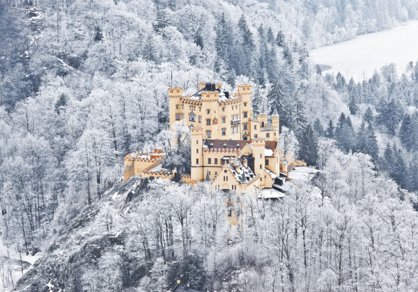 Continuam cu Castelul Hohenschwangau–locul unde si-a petrecut copilaria Ludovic al II-lea.