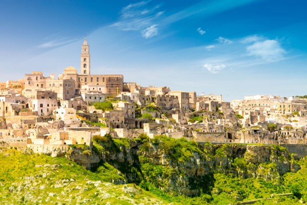 Spre seara, pentru ca acest oras este spectaculos ziua dar mai ales dupa lasarea intunericului, vom ajunge in Matera