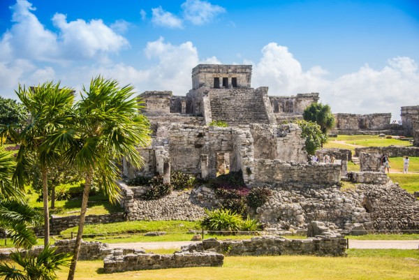 Ultima oprire inainte de a ajunge la cazare va fi la Tulum-unul dintre ultimele orase locuite de poporul maya