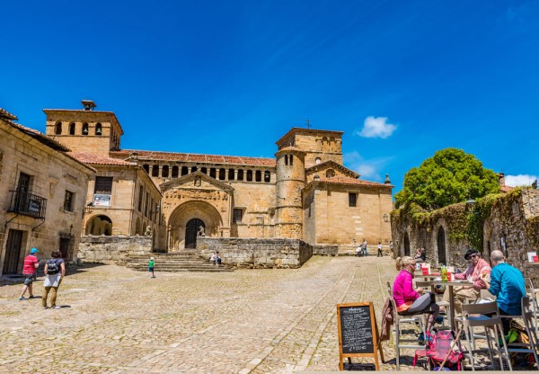 Prima vizita in aceasta zi o facem la Santillana del Mar in provincia Cantabria