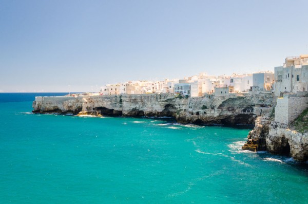 Vom vizita Polignano a Mare, una din cele mai frumoase localitati din Puglia