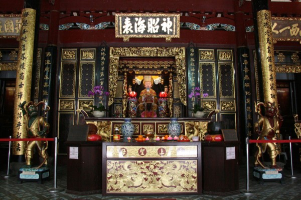 Vizita la templul Thian Hock Keng, unul dintre cele mai vechi temple buddhiste din Singapore